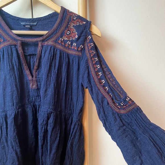 American Eagle | Boho Flowy Blouse With Bell Sleeves - Picture 6 of 6